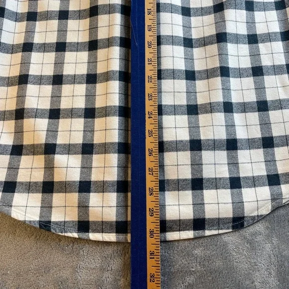 Filson Alaskan Guide Sz Medium Buffalo Check Flannel Shirt Cream Black Cotton